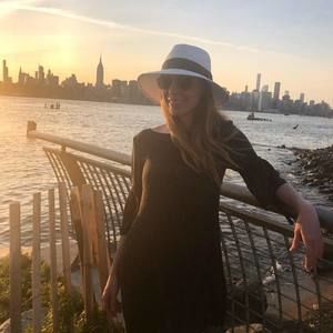 Meet your Posher, Lauren